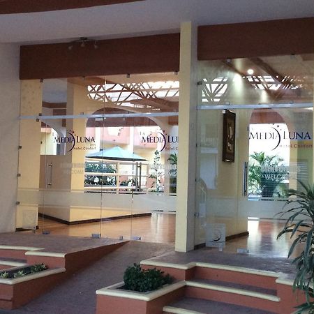 Hotel La Media Luna Inn Huejutla de Reyes ภายนอก รูปภาพ