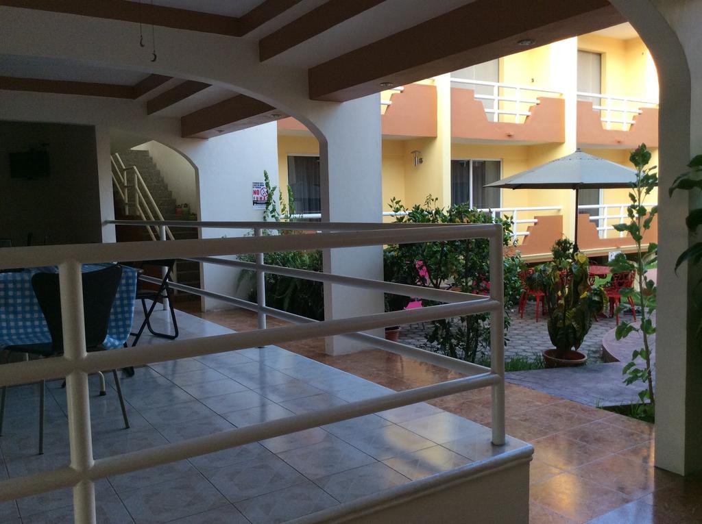 Hotel La Media Luna Inn Huejutla de Reyes ภายนอก รูปภาพ