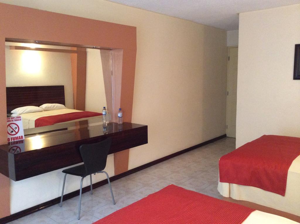 Hotel La Media Luna Inn Huejutla de Reyes ห้อง รูปภาพ