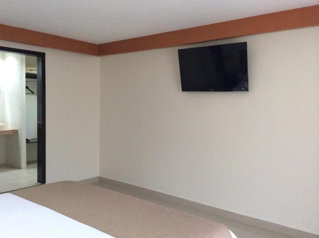 Hotel La Media Luna Inn Huejutla de Reyes ห้อง รูปภาพ