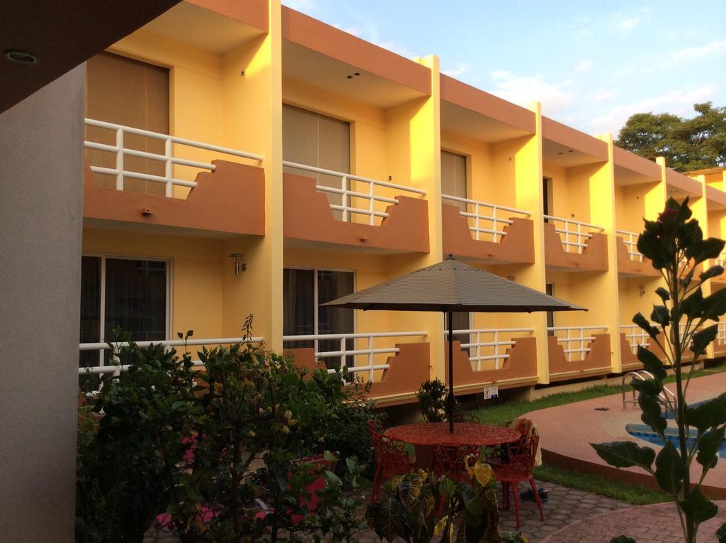 Hotel La Media Luna Inn Huejutla de Reyes ภายนอก รูปภาพ